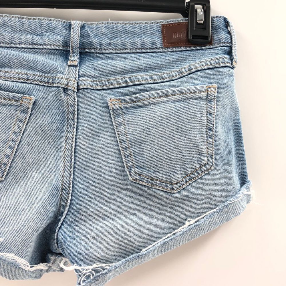 Hollister Low Rise Short Short Floral Embroidered cuff 0/24w - Picture 8 of 11